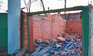 Демонтаж гаражей в Усть-Илимске, цена от 1775 руб. – услуги под ключ от 2Землекопа-Сть